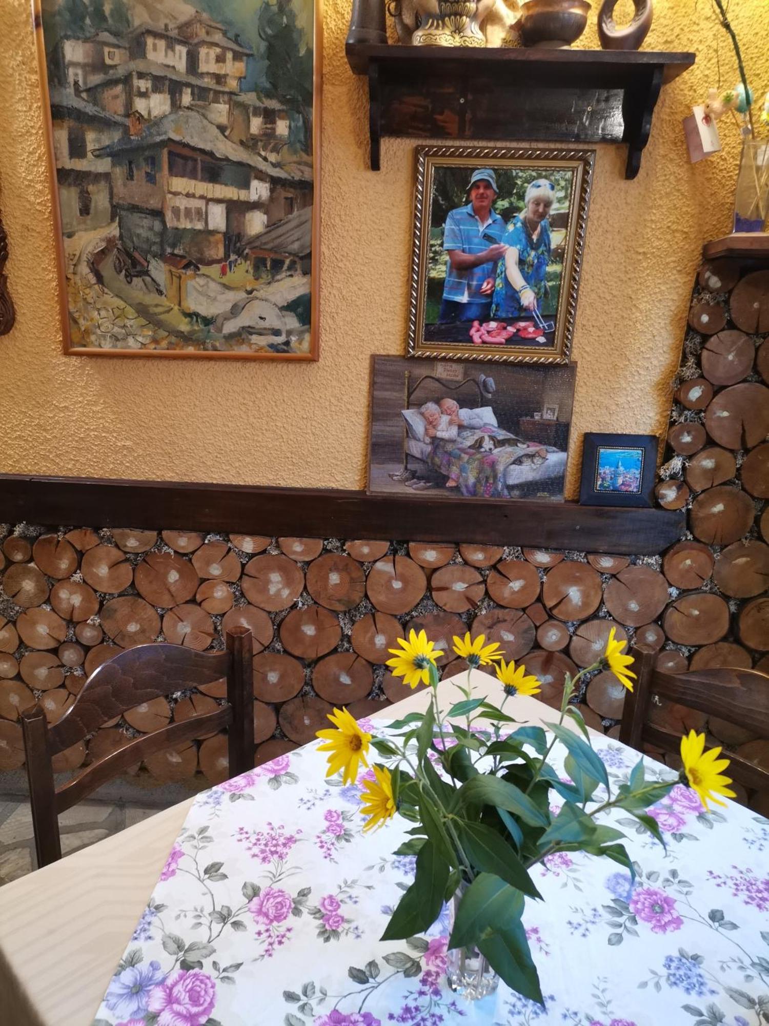 Family Hotel Santo Bansko Exterior photo