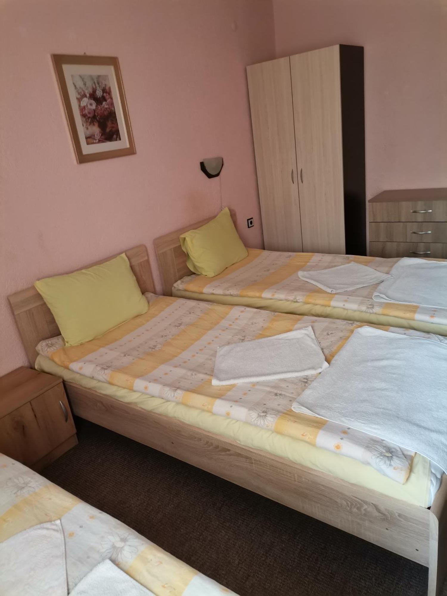 Family Hotel Santo Bansko Exterior photo