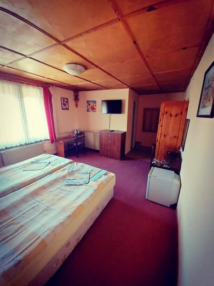 Family Hotel Santo Bansko Exterior photo